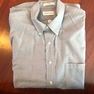 Men’s Van Heusen 17 1/2 button down dress shirt